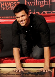 Taylor Lautner ocupa el quinto lugar, aún no ha demostrado poder taquillero fuera de "Twilight".